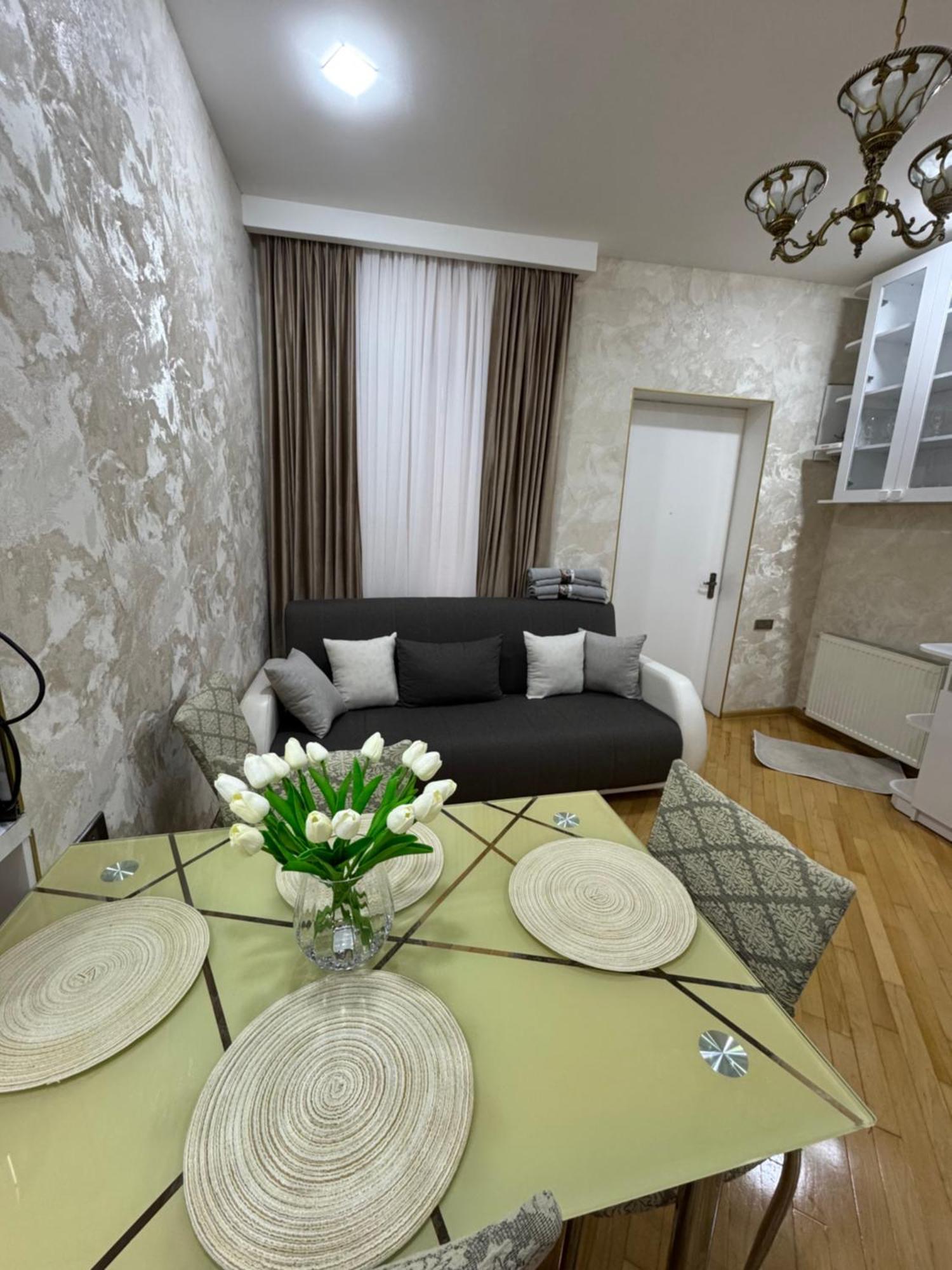 Tamuna Apartment Тбилиси Екстериор снимка