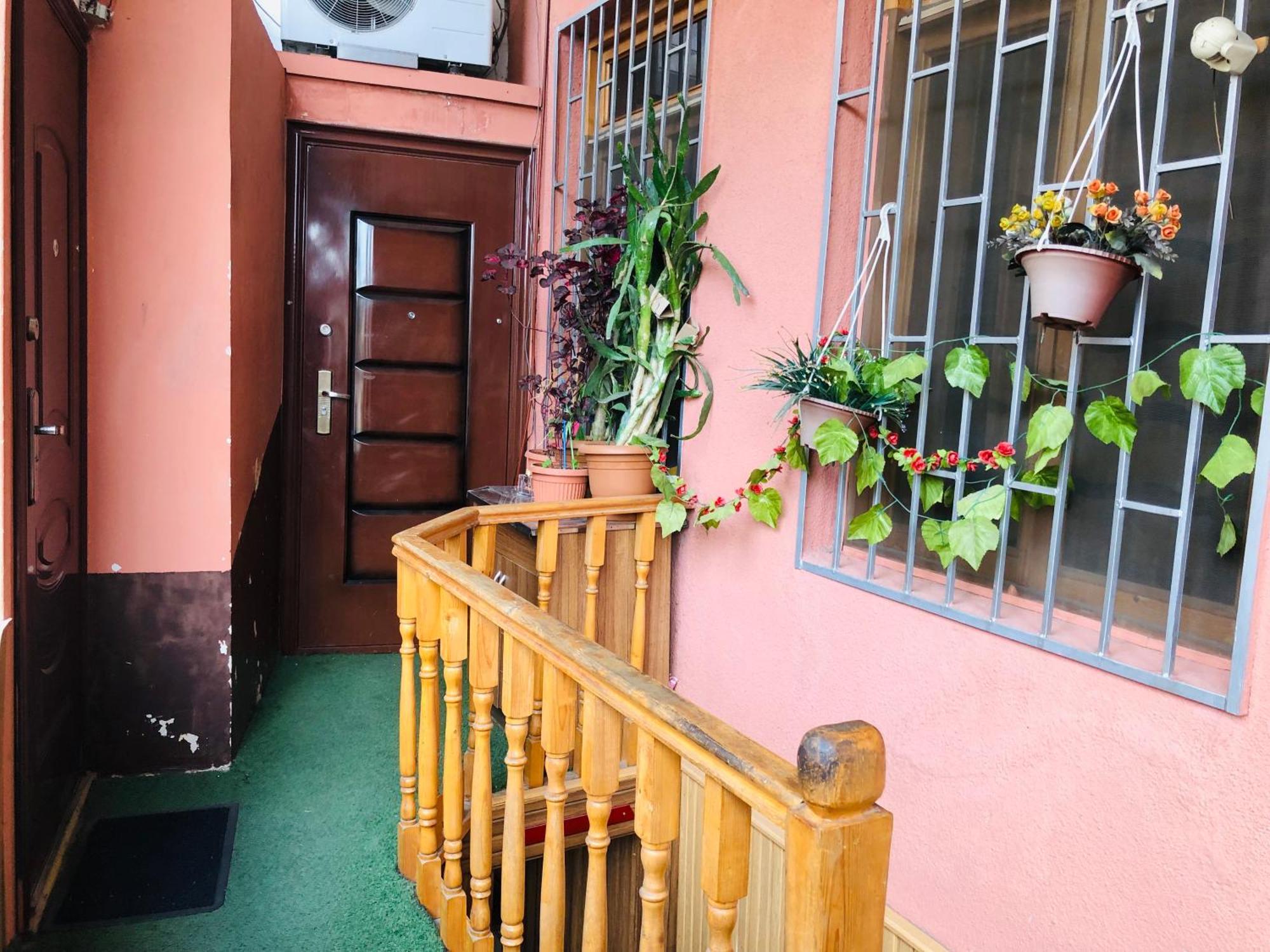 Tamuna Apartment Тбилиси Екстериор снимка
